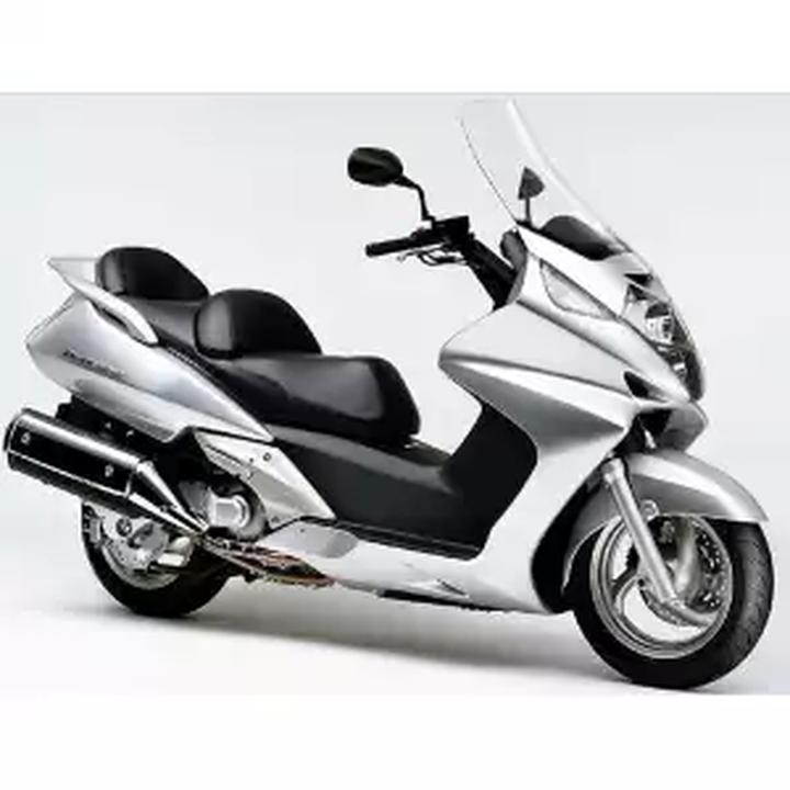 Honda Silver Wing 600 vs Suzuki Burgman 650