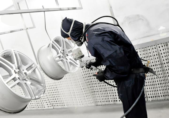 Perfekcyjne lakierowanie felg aluminiowych: unikaj najczęstszych błędów