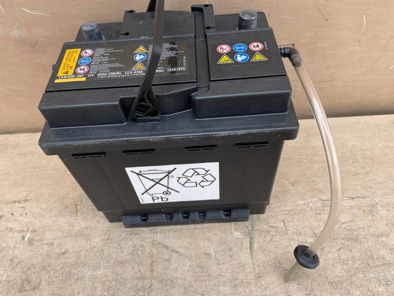 Akumulator Kia Ceed 1.4 benzyna