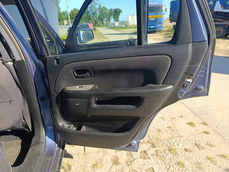 Instrukcja krok po kroku demontażu drzwi