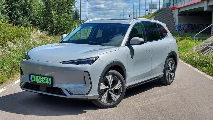 Zalety i wady elektryków na buspasach