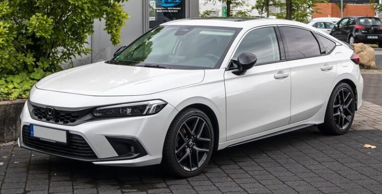 Moc silników Honda Civic – ile koni oferują różne modele i generacje?