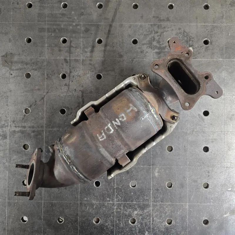 Ile pali Honda Civic 1.8 benzyna? Sprawdź spalanie w mieście i na trasie!