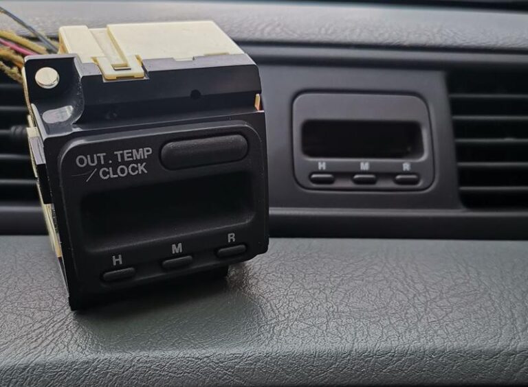 Ustaw zegarek w Hondzie CR-V: proste kroki, które musisz znać