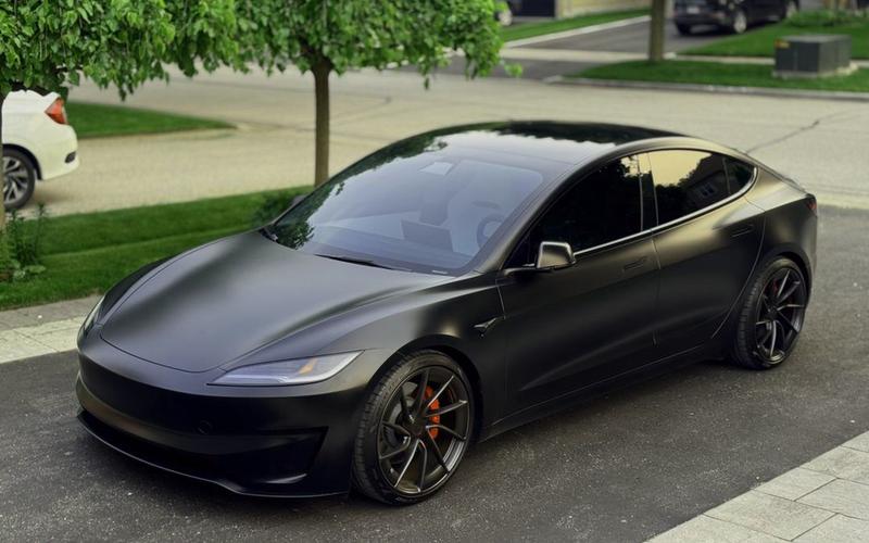 Konkurencyjność cen Tesli