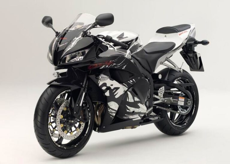 Honda CBR 600RR – sprawdź, ile koni kryje się pod jej sportową sylwetką!