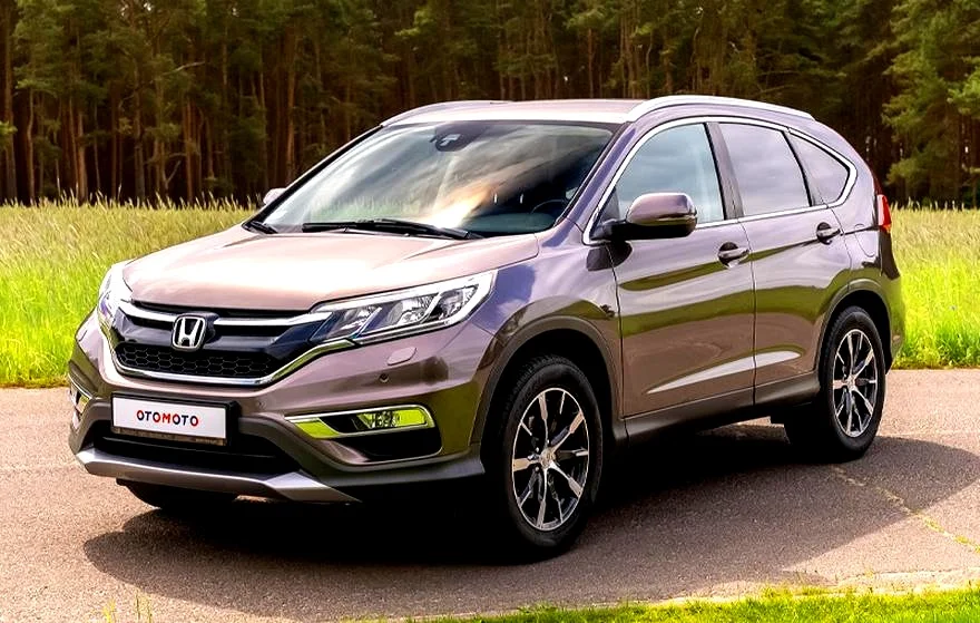 Ile pali Honda CR-V 2.0 benzyna? Oto zaskakujące dane o jej zużyciu paliwa!
