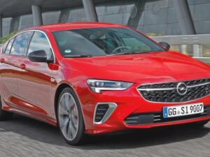 Opel Insignia: Który silnik wybrać, by zminimalizować koszty eksploatacji?