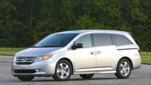 Honda Odyssey - odkryj, co naprawdę kryje się za decyzją o zakupie!