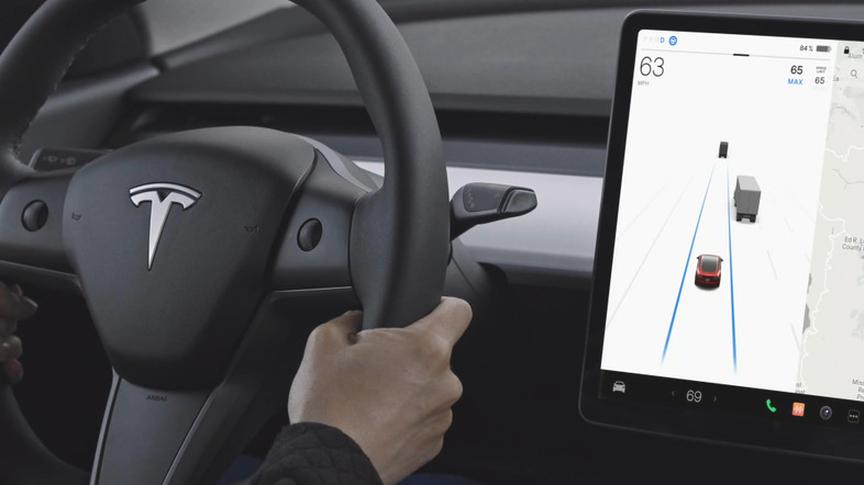 Autopilot Tesli