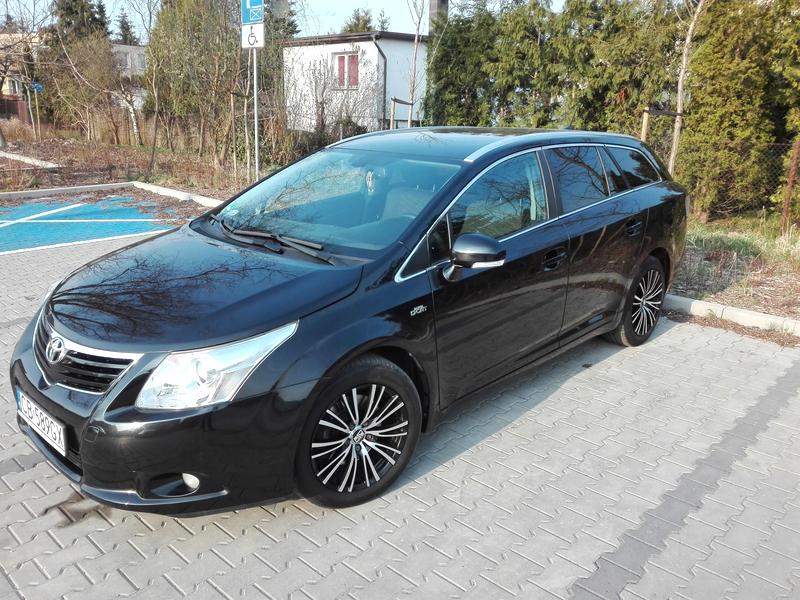 Żarówki do Toyoty Avensis T27