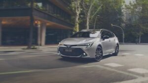 Gdzie dolać płyn chłodniczy w Toyocie Corolli? Właściwy zbiornik i bezpieczne uzupełnianie