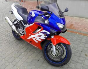 Honda CBR 600 F4 – ile ma koni i jaka jest jej maksymalna moc?